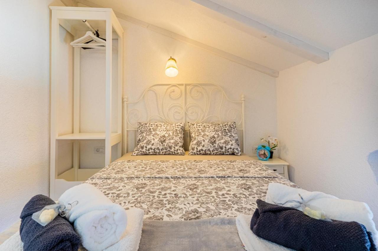 Apartments Rose Cres Dış mekan fotoğraf